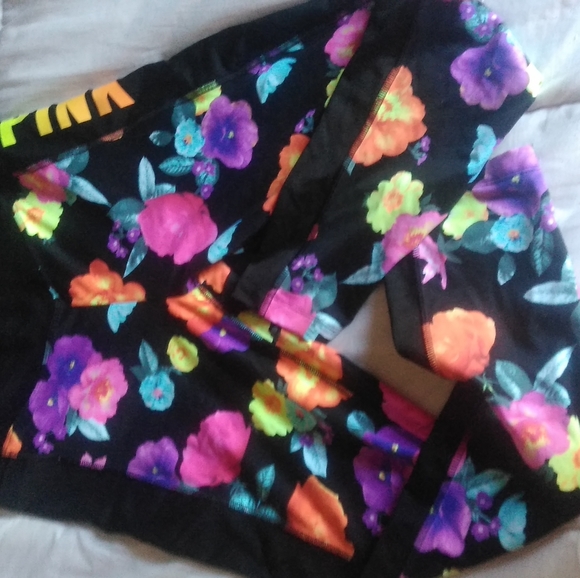 PINK Victoria's Secret floral tights - Picture 2 of 6